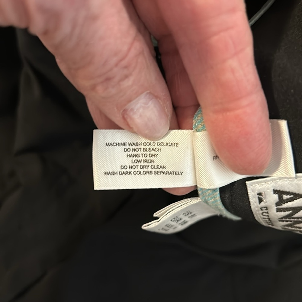 ANNIKA Cutter & Buck Capri Golf Pant. 8 - Picture 6 of 7